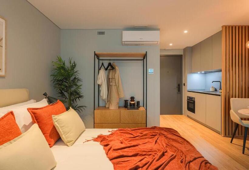 סטודיו סטנדרט עם מרפסת, Nôma Living Icon Apartments