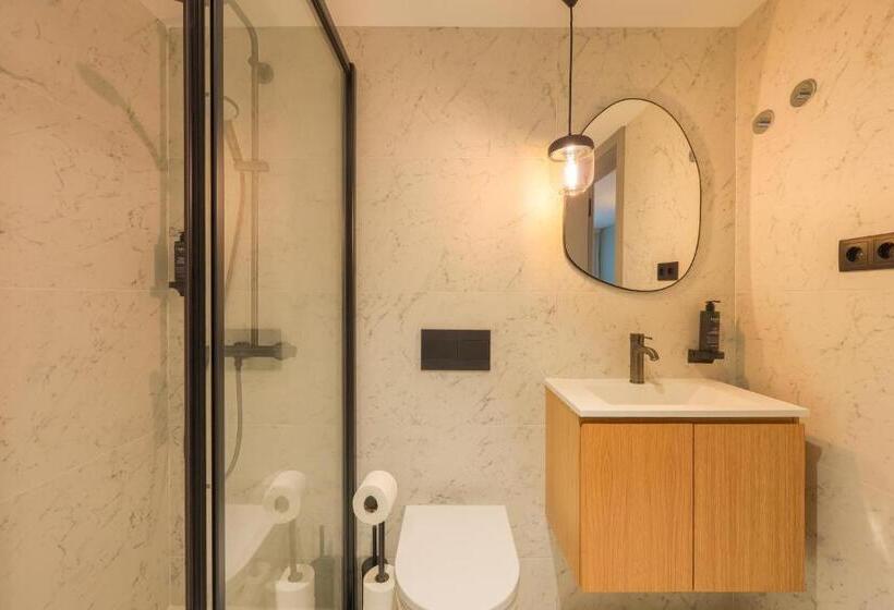 סטודיו סטנדרט עם מרפסת, Nôma Living Icon Apartments