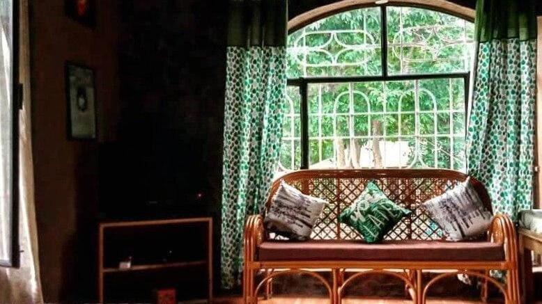 1 Bedroom Villa Garden View, Books And Birds