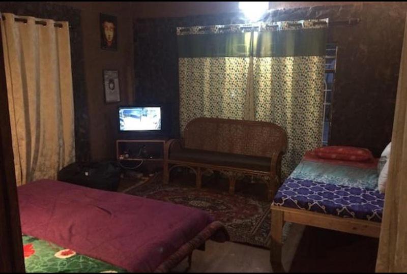 1 Bedroom Villa Garden View, Books And Birds