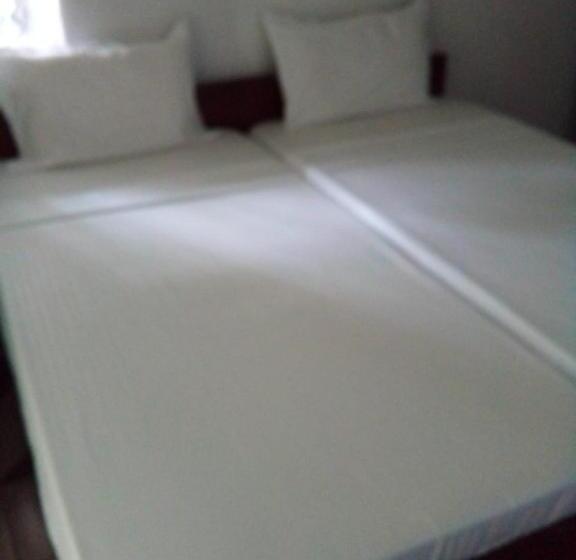 Номер Стандарт с Террасой, Jays Guest Diyatha Waterfront