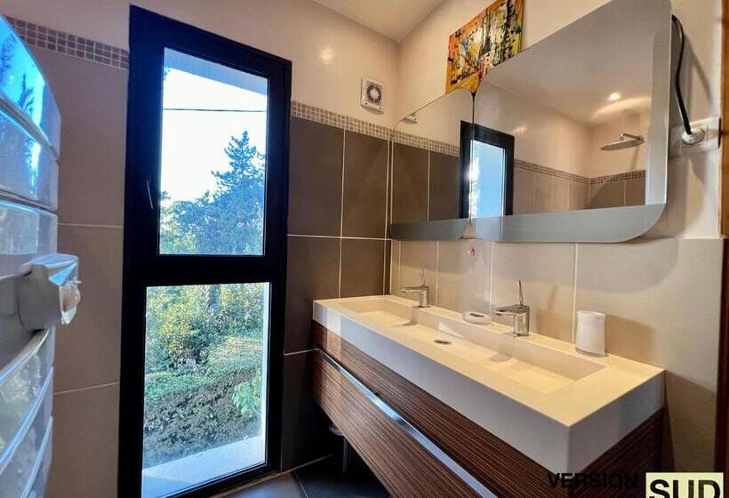 خانه 1 خوابه, Version Sud  Prestigieuse Villa Au Mont Faron