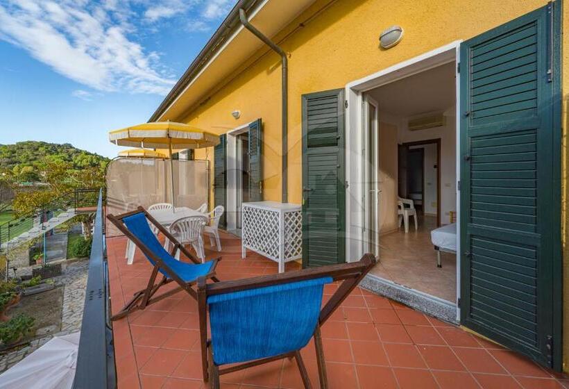 带2个卧室的公寓, Residence Gli Olmi Goelba