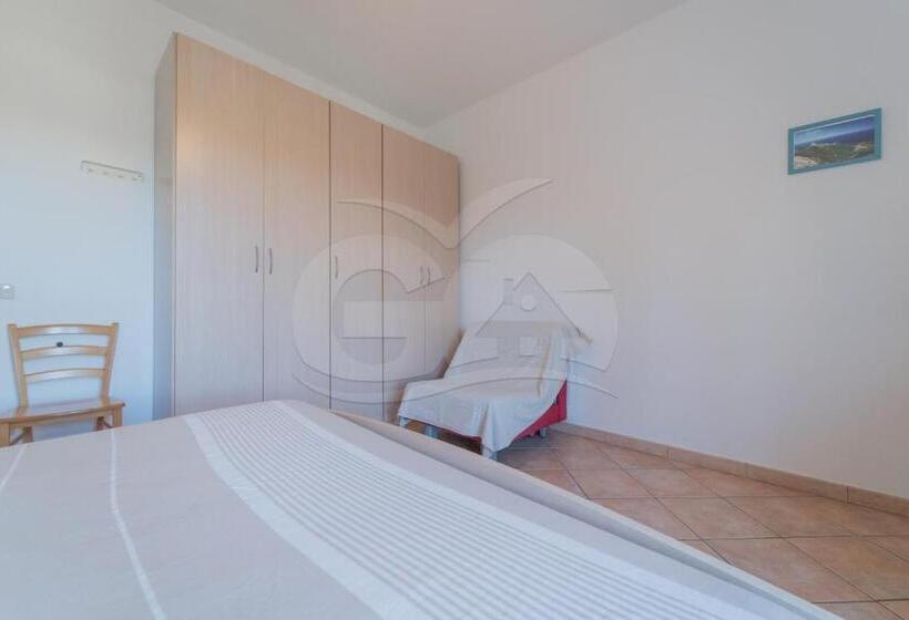 带2个卧室的公寓, Residence Gli Olmi Goelba