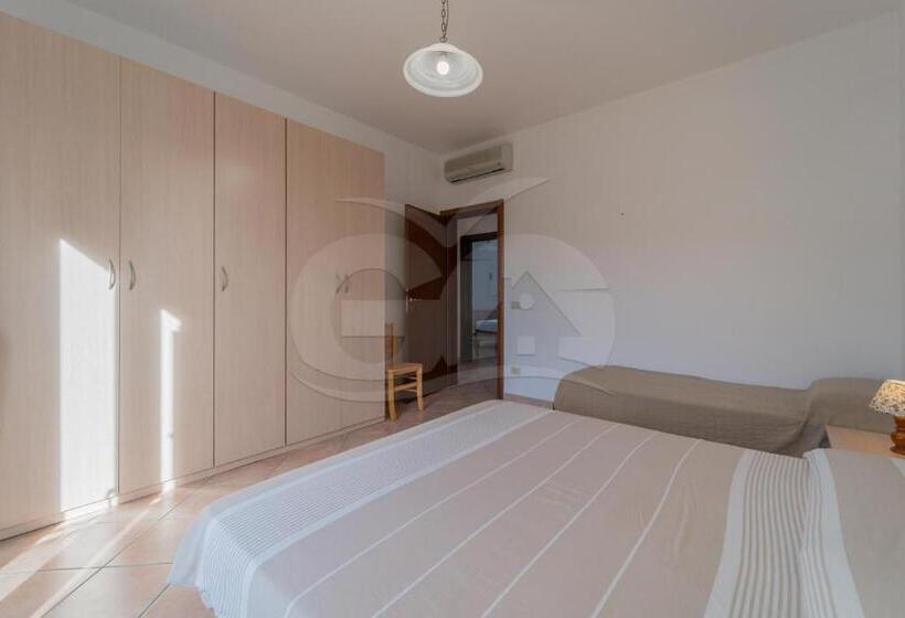 带2个卧室的公寓, Residence Gli Olmi Goelba