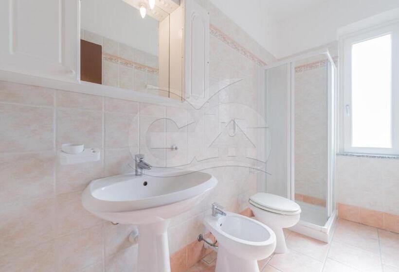 带2个卧室的公寓, Residence Gli Olmi Goelba