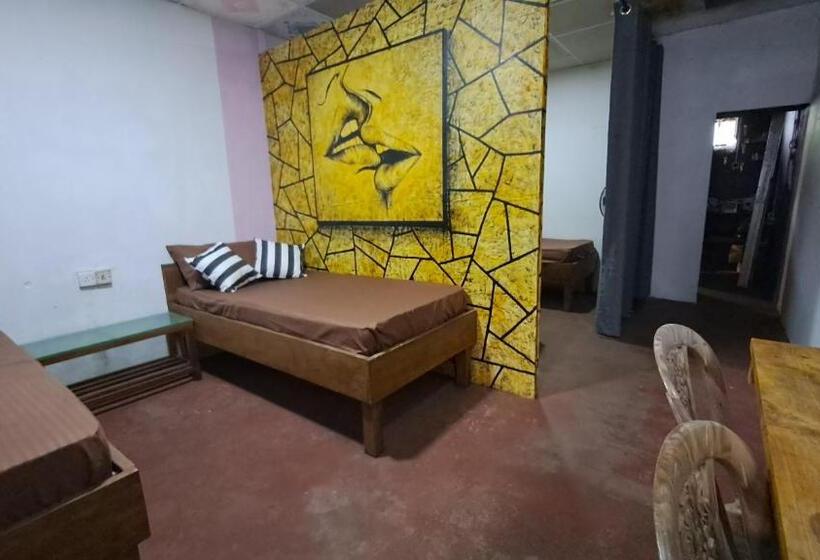 Кровать в Общей Комнате, Surya Hostel Ella