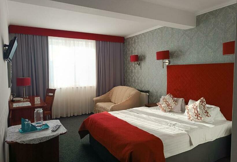 غرفة قياسية فردية, Amigo