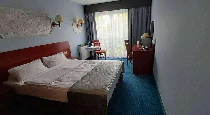 غرفة بيزنس, Amigo