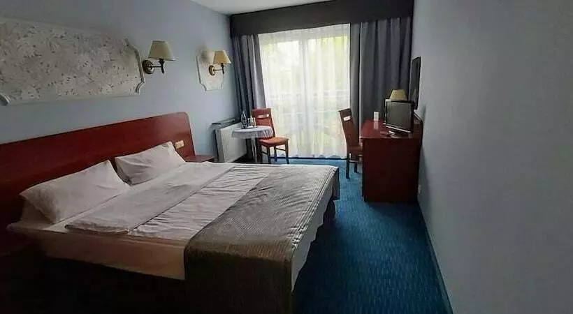 اتاق کلاس بیزنس, Amigo