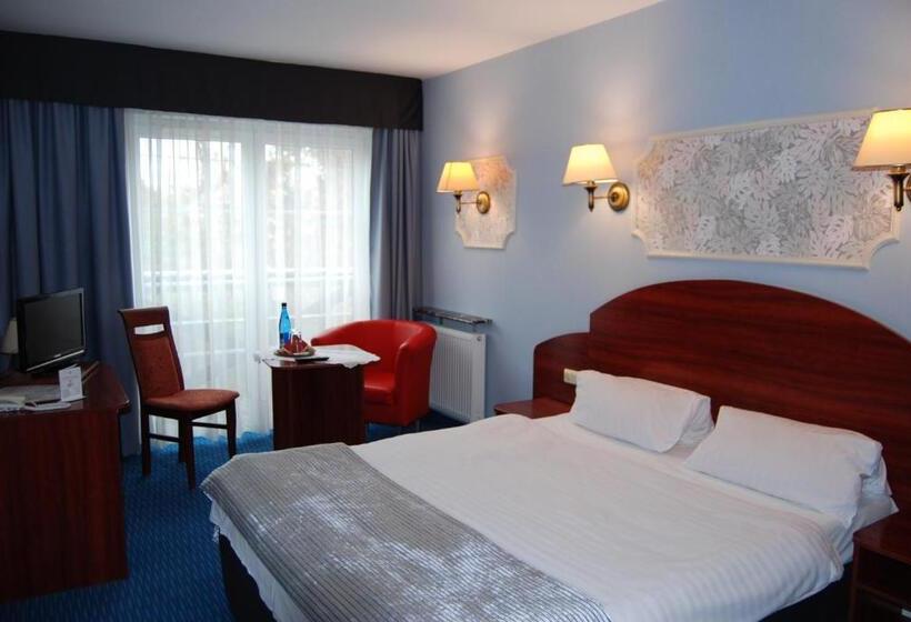 غرفة قياسية, Amigo