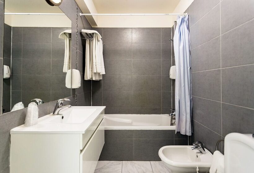 شقة 3 غرف, Wot Algarve