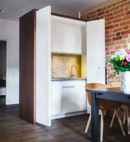 استودیوی استاندارد, Apartamenty Sowa Toruń