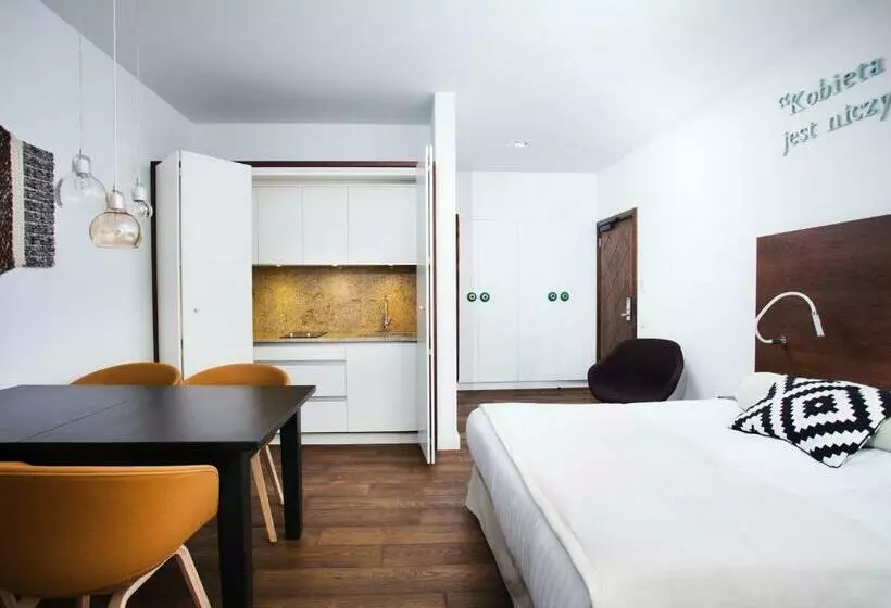استودیوی استاندارد, Apartamenty Sowa Toruń