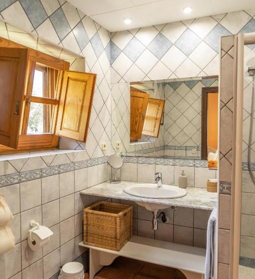 Номер Superior, Can Rosich