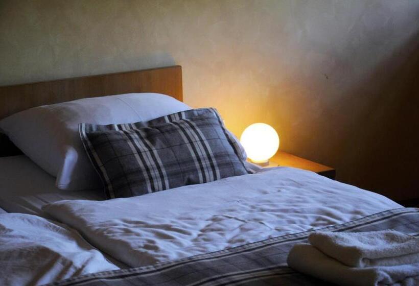 اتاق استاندارد, Celjska Koca