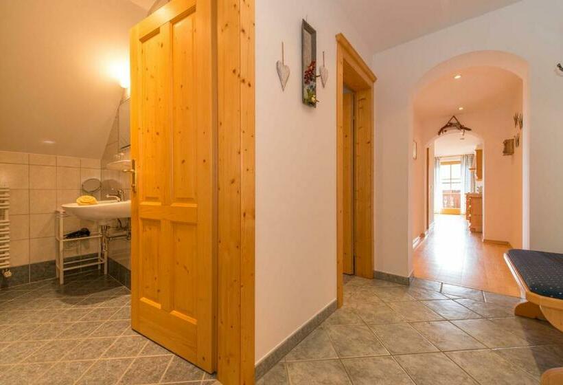 شقة غرفتين, Historischer Bauernhof Schabus