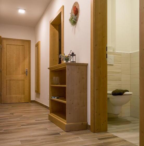 דירת 2 חדרים עם טרסה, Historischer Bauernhof Schabus