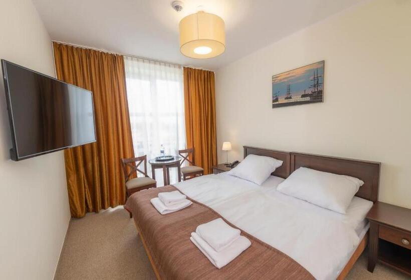 Comfort room with balcony, Mona Lisa Wellness & Spa