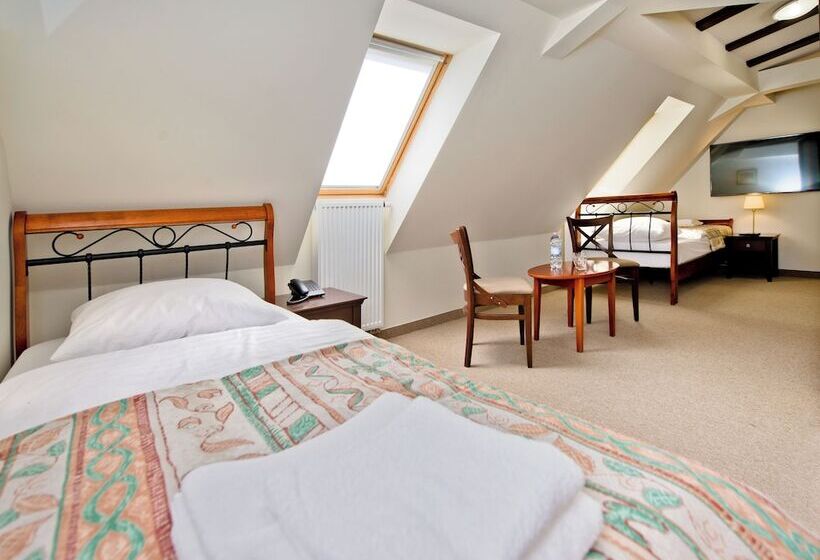 エコノミールーム, Mona Lisa Wellness & Spa