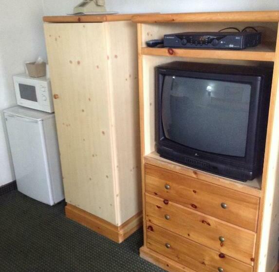 キングサイズベッドのスタンダードルーム, Plaza Inn