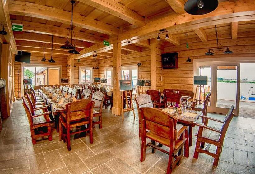 スタンダード4人部屋, Rybaczówka Karczma Rybna