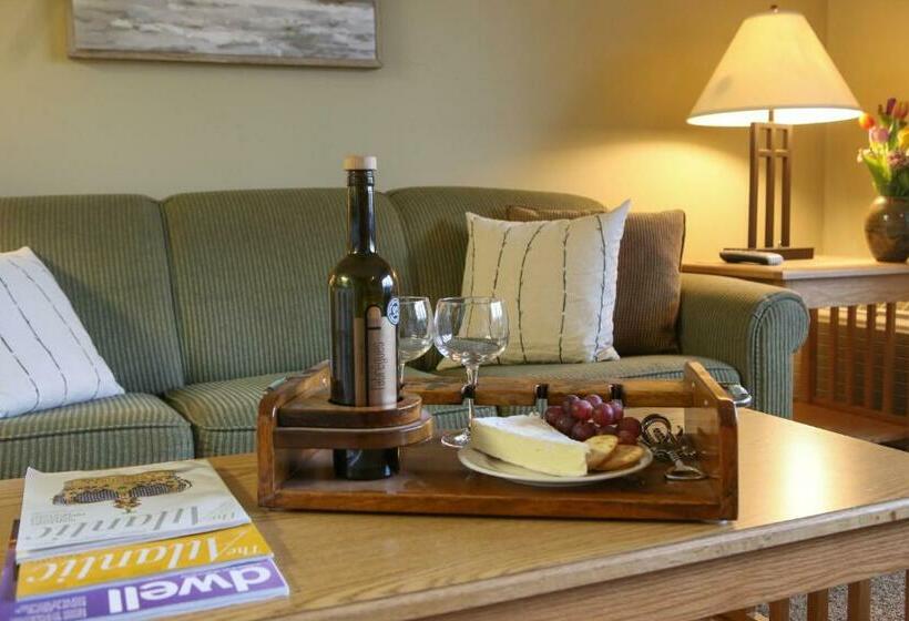 جناح, Silver Birches Resort