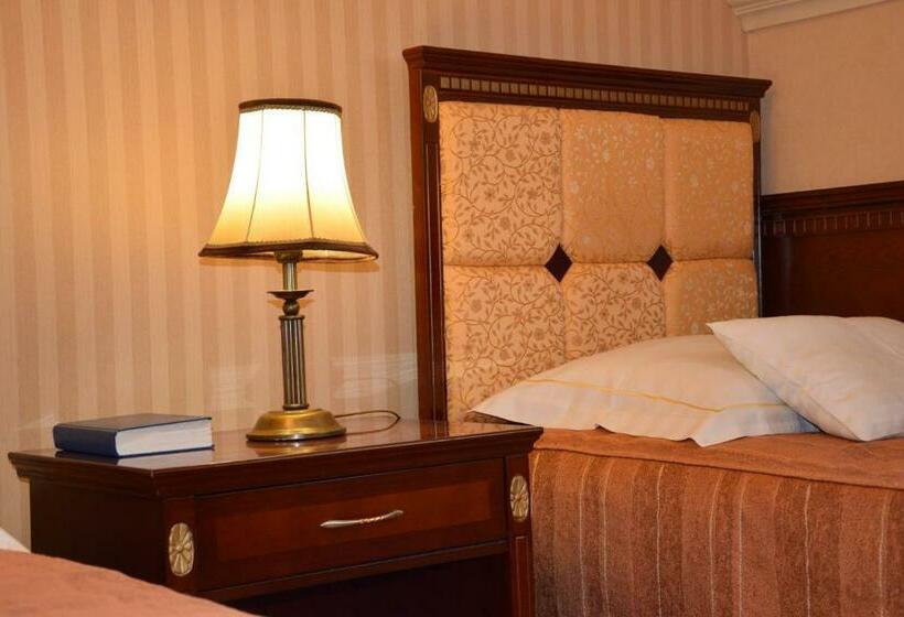 غرفة قياسية, Villa