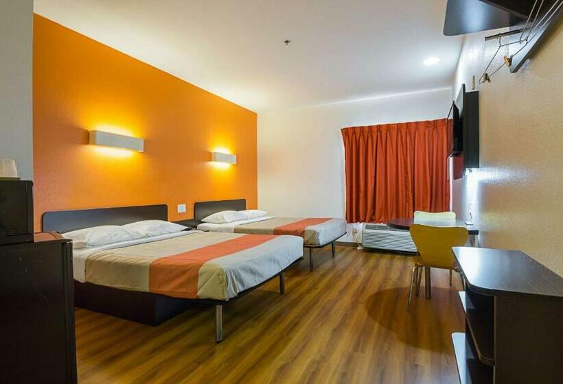 اتاق استاندارد برای معلولان, Motel 6 Dallas – Irving Dfw Airport South