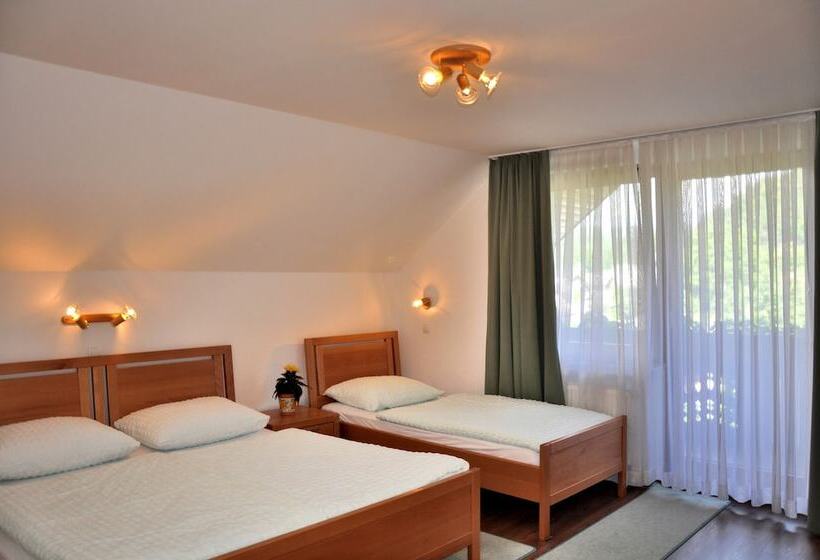 Pokój Czteroosobowy Standard, Nature Hotel Lukanc