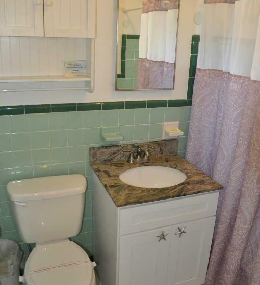 شقة غرفة واحدة, Oceanfront Sea Scape Motel