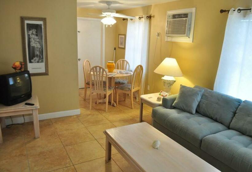 شقة غرفة واحدة, Oceanfront Sea Scape Motel