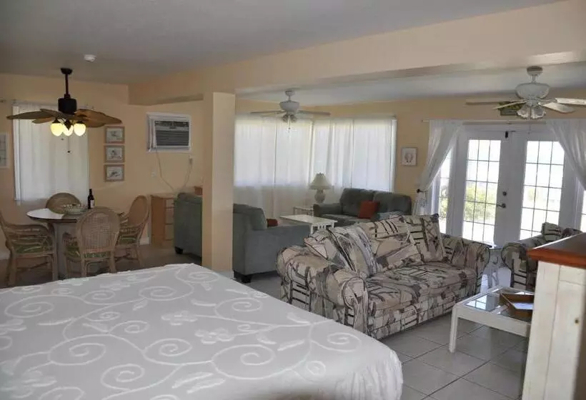 スイート, Oceanfront Sea Scape Motel