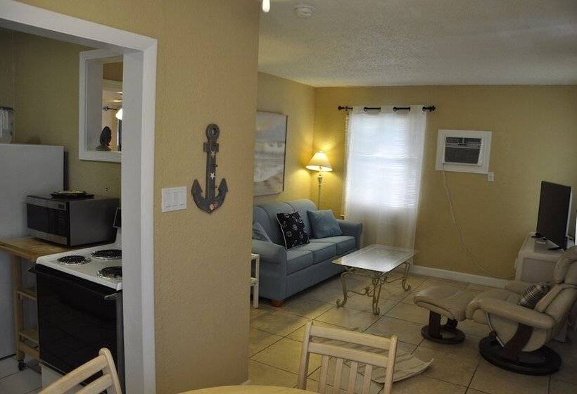 شقة غرفة واحدة, Oceanfront Sea Scape Motel