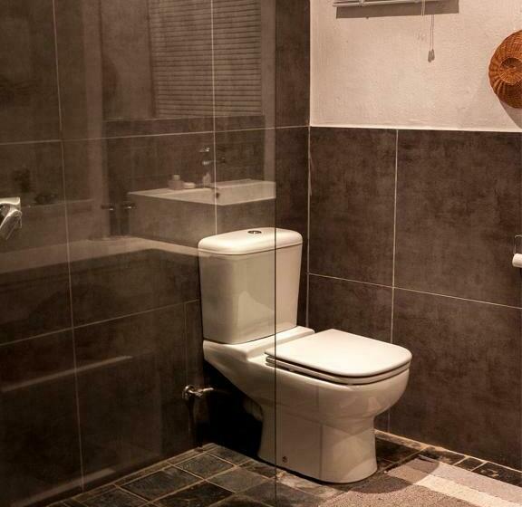 デラックスルーム, Waters On Willows