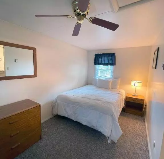 Deluxe-perhehuone, Plantation Motel