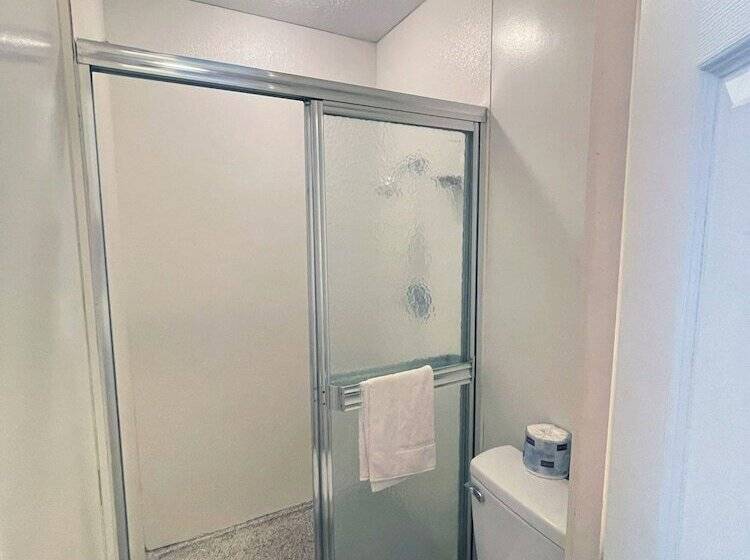 标准间, Plantation Motel