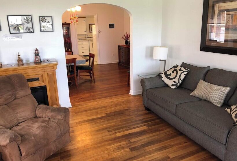 1间卧室的房子, Plantation Motel