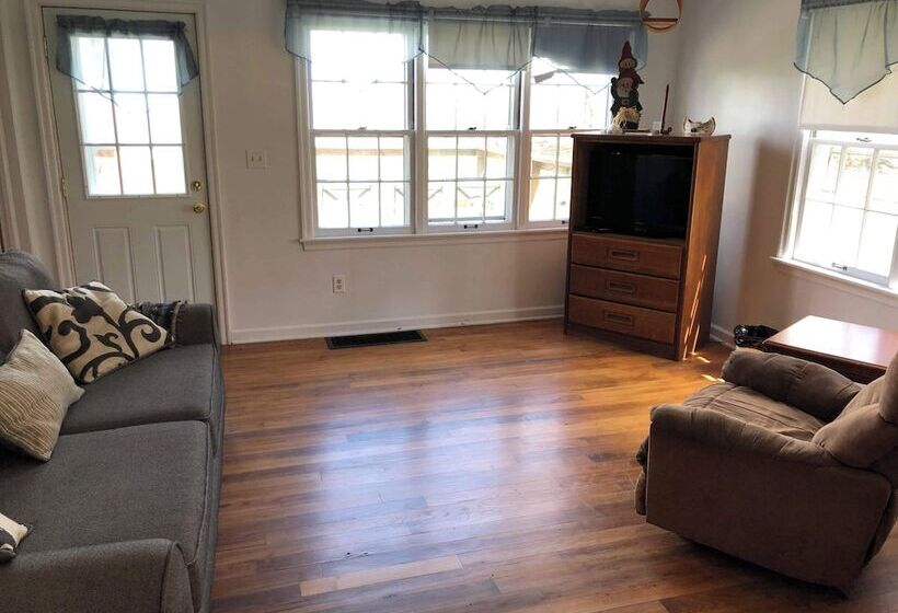 1间卧室的房子, Plantation Motel