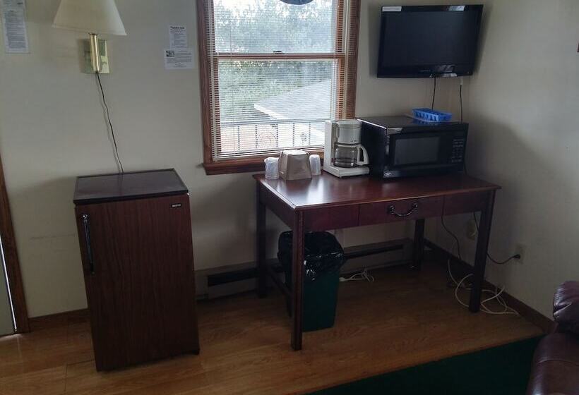 豪华房间, Plantation Motel