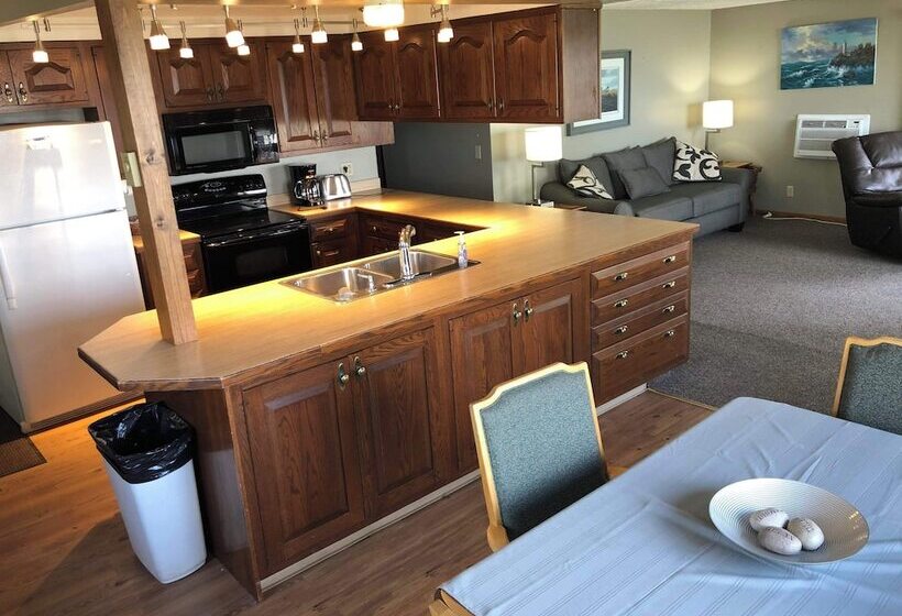 1间卧室的房子, Plantation Motel