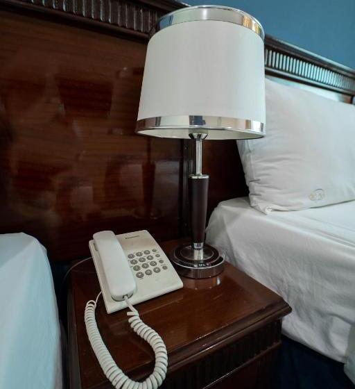 スタンダード4人部屋, فندق نما مودة Namma Mawaddah