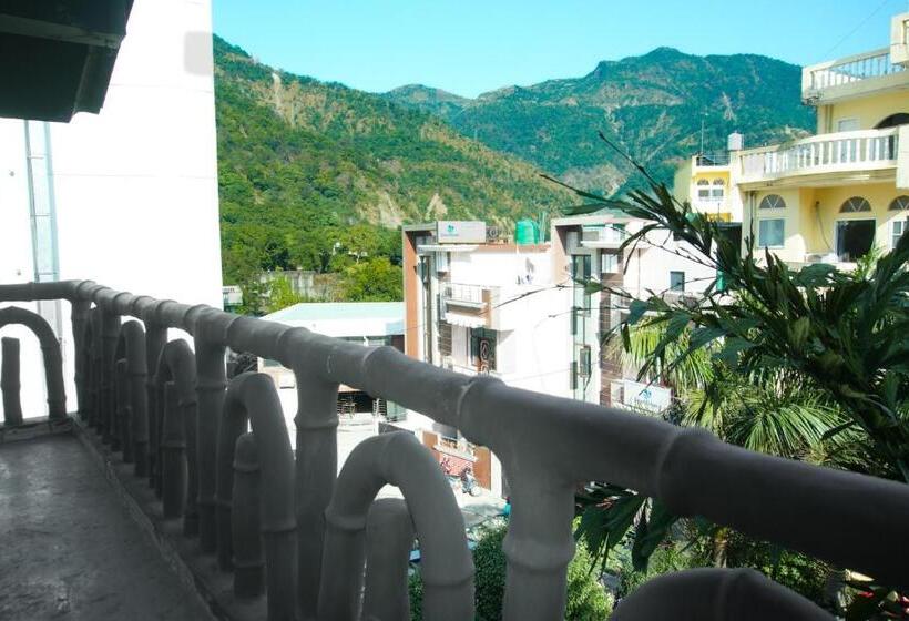 جناح مزوَّد بشرفة, Sailani Lostels