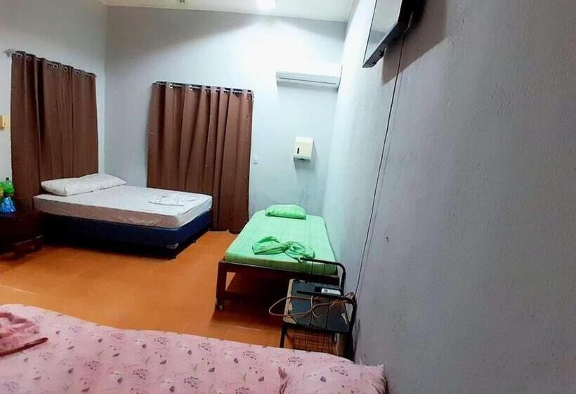 اتاق خانوادگی, Hospedaje Yunandre