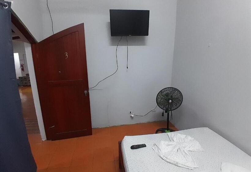 اتاق استاندارد یک تخته با سرویس بهداشتی مشترک, Hospedaje Yunandre