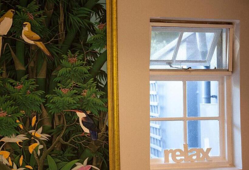 스탠다드 룸 킹사이즈 침대, The Montagu Coach House