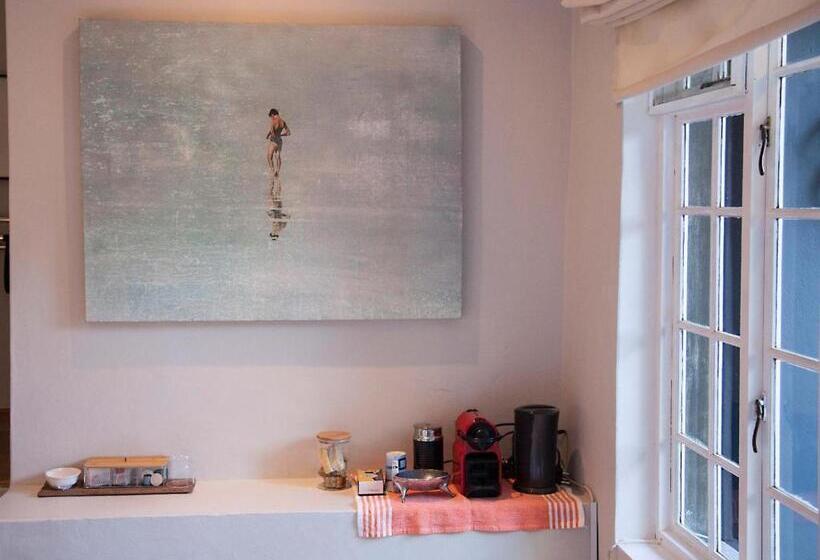 스탠다드 룸 킹사이즈 침대, The Montagu Coach House