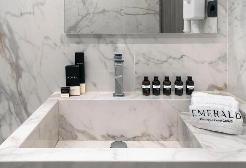 豪华海景房带阳台, Emerald Hotel Residence Cefalù