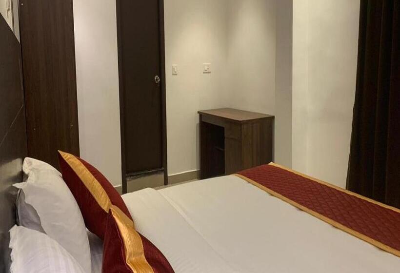 Habitació Deluxe, G R B Hotels Aishwarya Grand