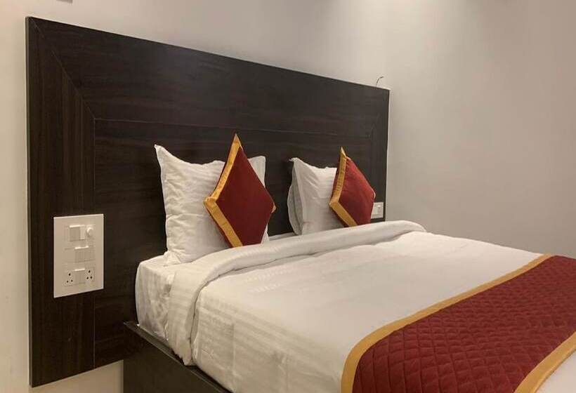 Habitació Deluxe, G R B Hotels Aishwarya Grand